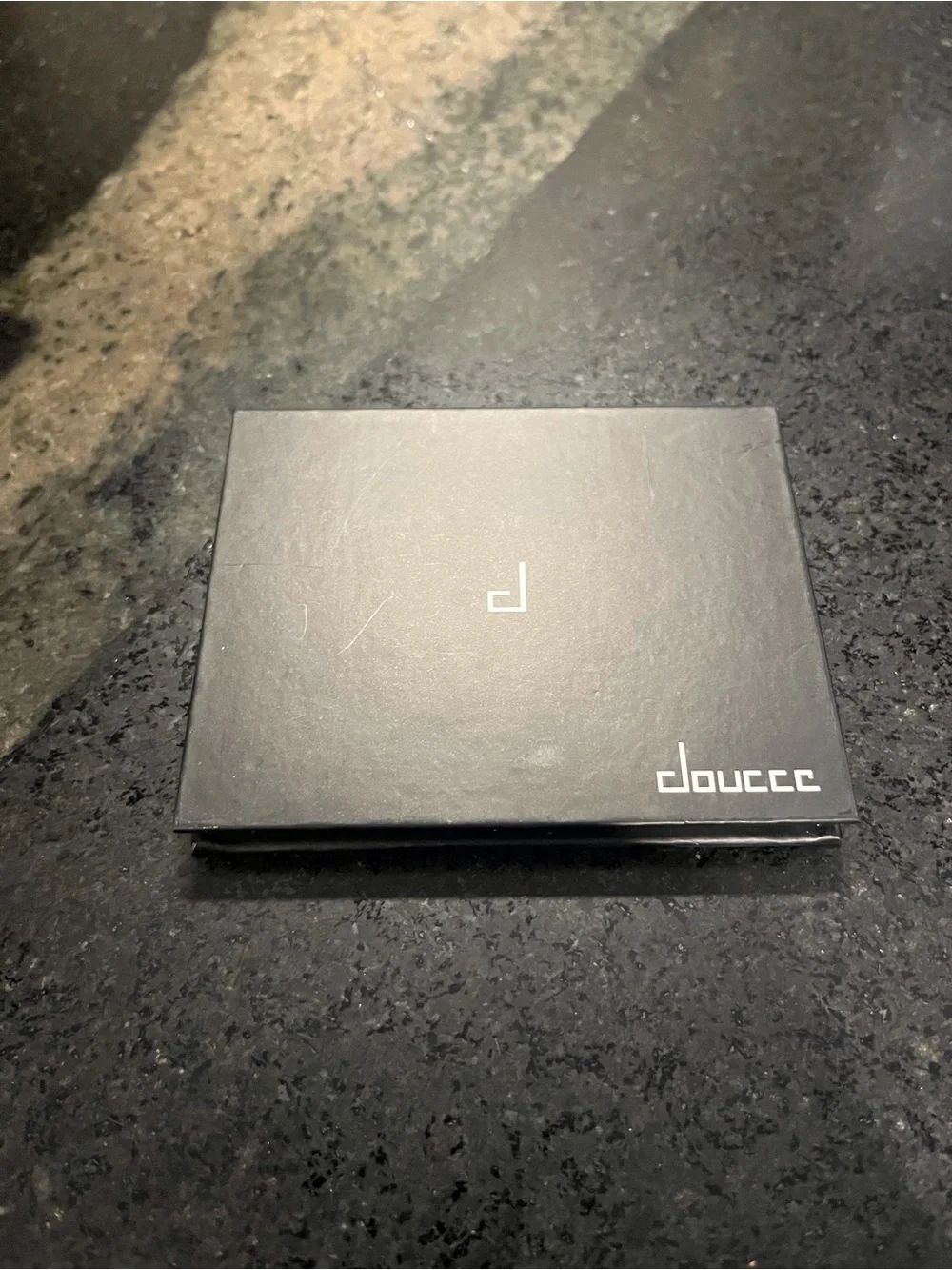 Doucce on the go eyeshadow pallet